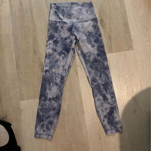 Align HR 25 in lulu Leggings